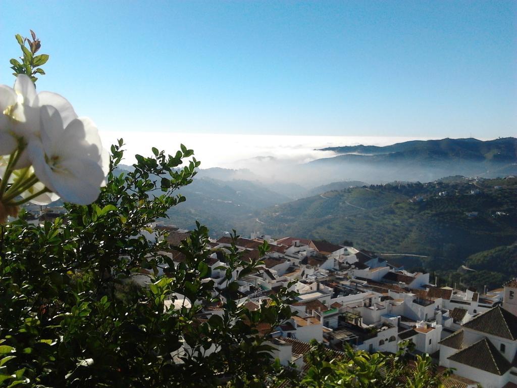 Casa Ana, Fantásticas vistas al pueblo, el mar y la montaña Frigiliana Quarto foto