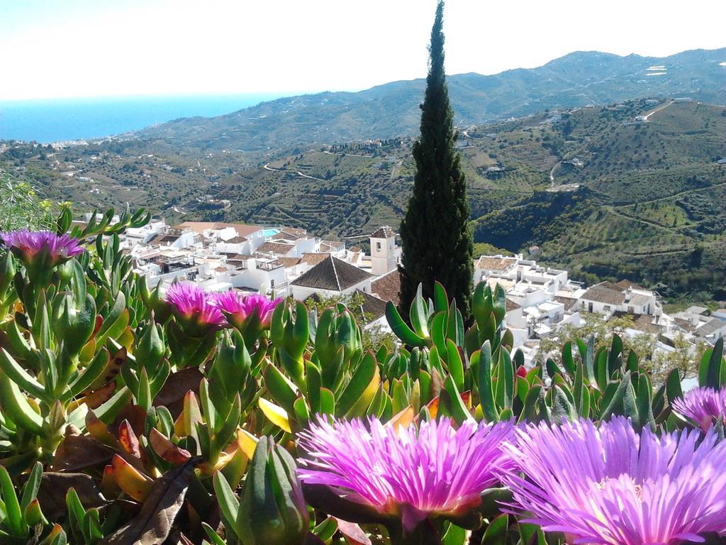 Casa Ana, Fantásticas vistas al pueblo, el mar y la montaña Frigiliana Quarto foto