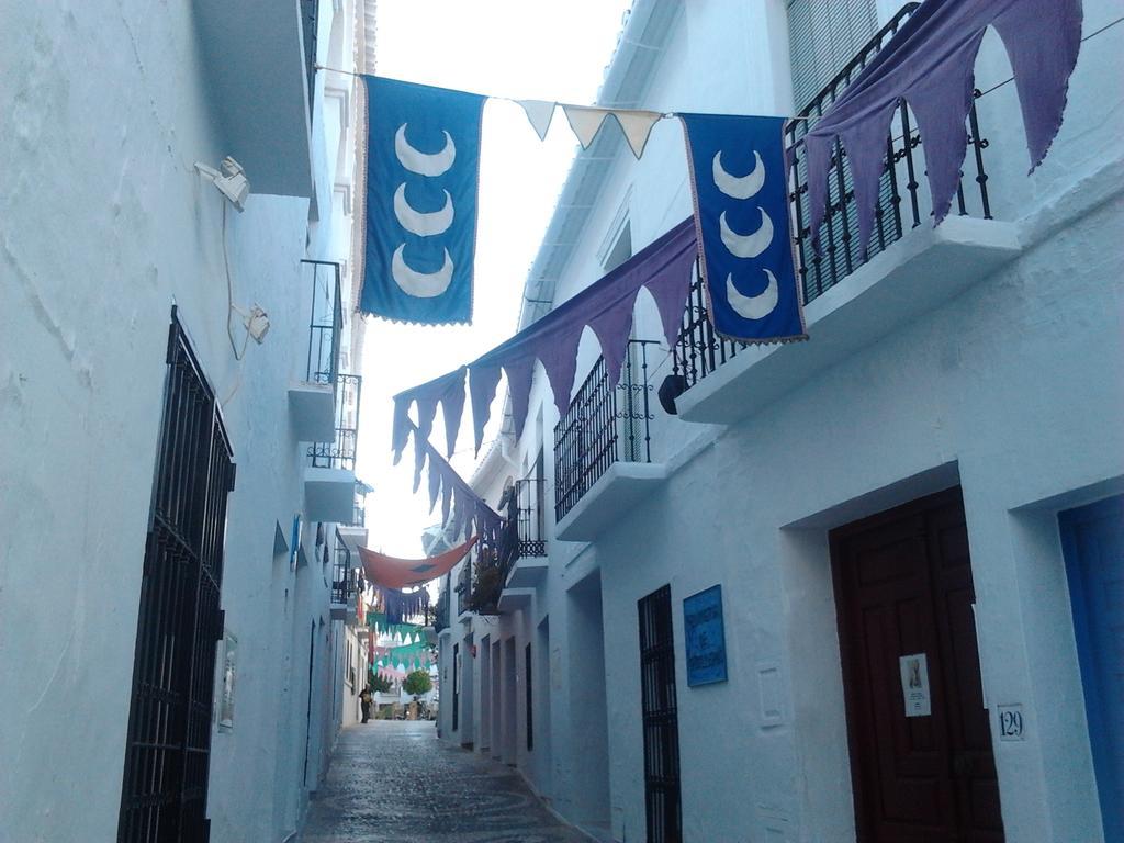 Casa Ana, Fantásticas vistas al pueblo, el mar y la montaña Frigiliana Exterior foto
