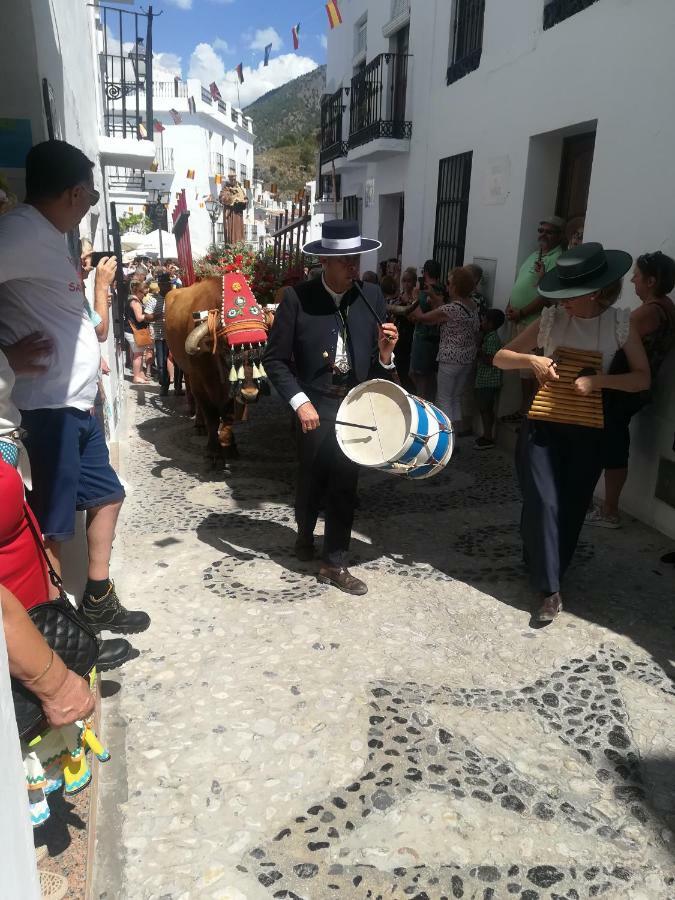 Casa Ana, Fantásticas vistas al pueblo, el mar y la montaña Frigiliana Exterior foto