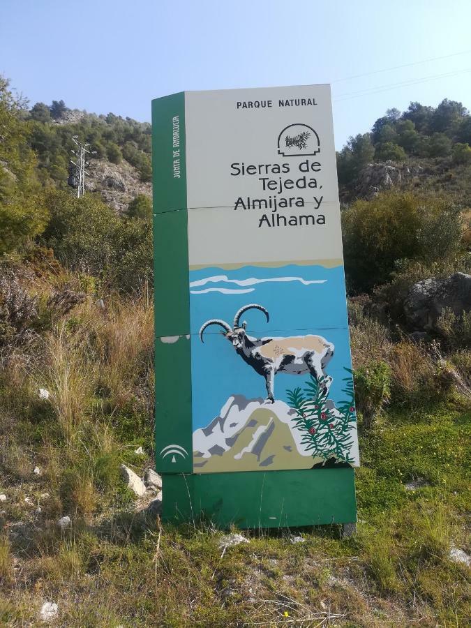 Casa Ana, Fantásticas vistas al pueblo, el mar y la montaña Frigiliana Exterior foto